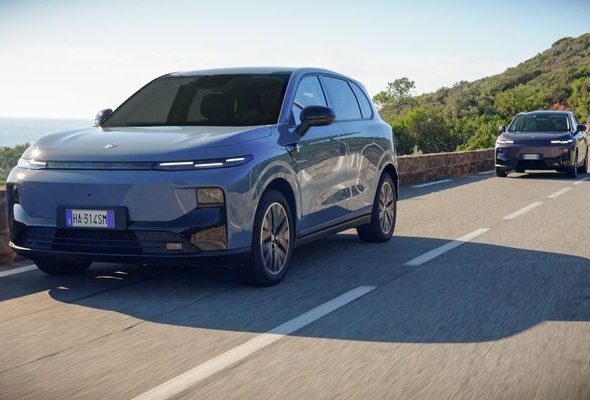 Dans la galaxie Stellantis, le constructeur chinois Leapmotor ouvre les commandes françaises de son SUV B10 avec prolongateur d’autonomie