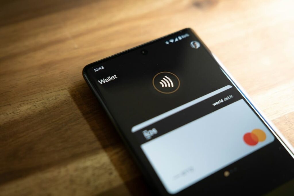 Carte bancaire biométrique : une nouvelle ère sans code à 4
