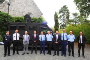 Ce véhicule blindé de 10 tonnes fabriqué à Lamballe va équiper le Raid et la BRI